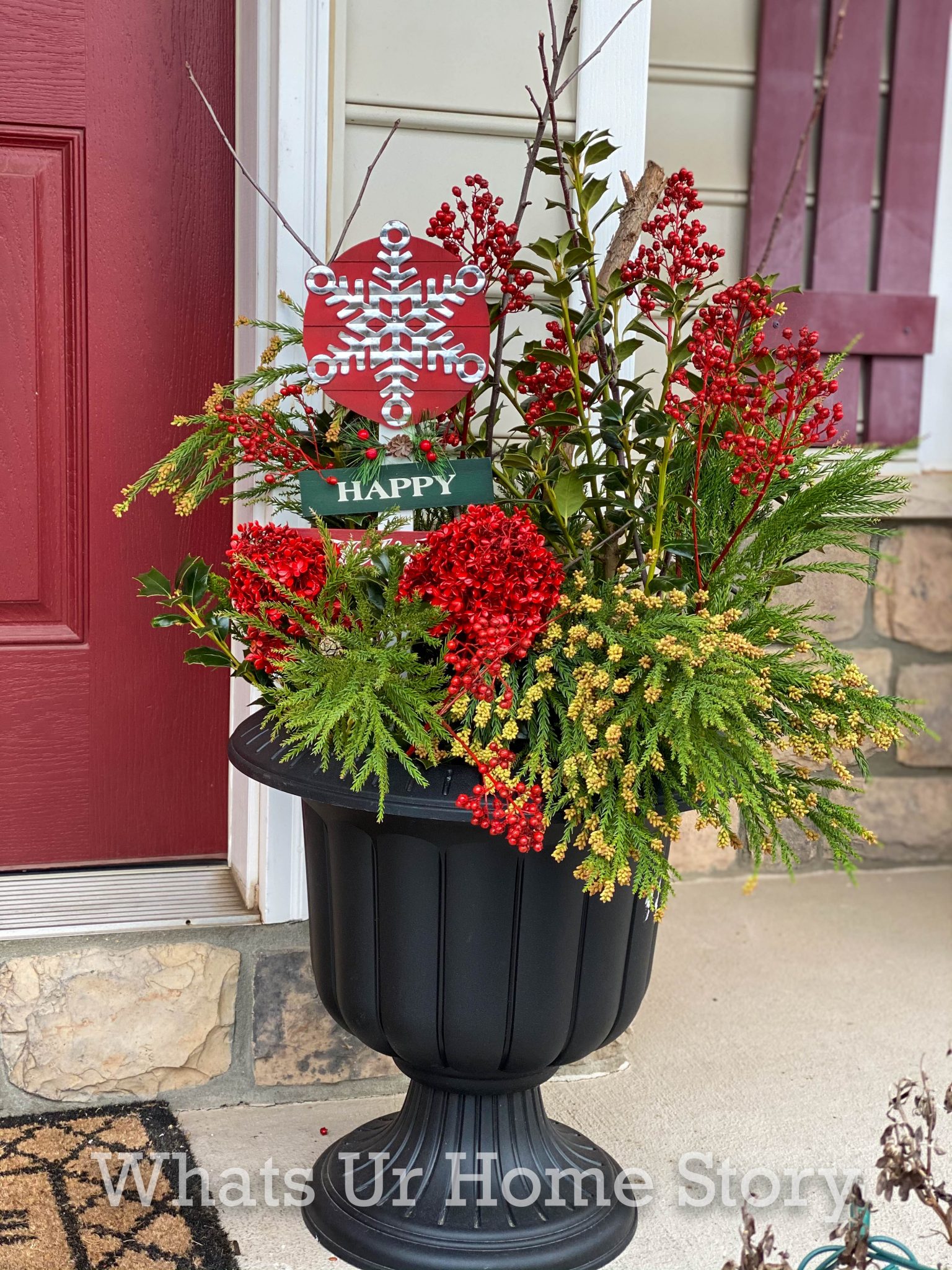 Outdoor Christmas Planter | Whats Ur Home Story